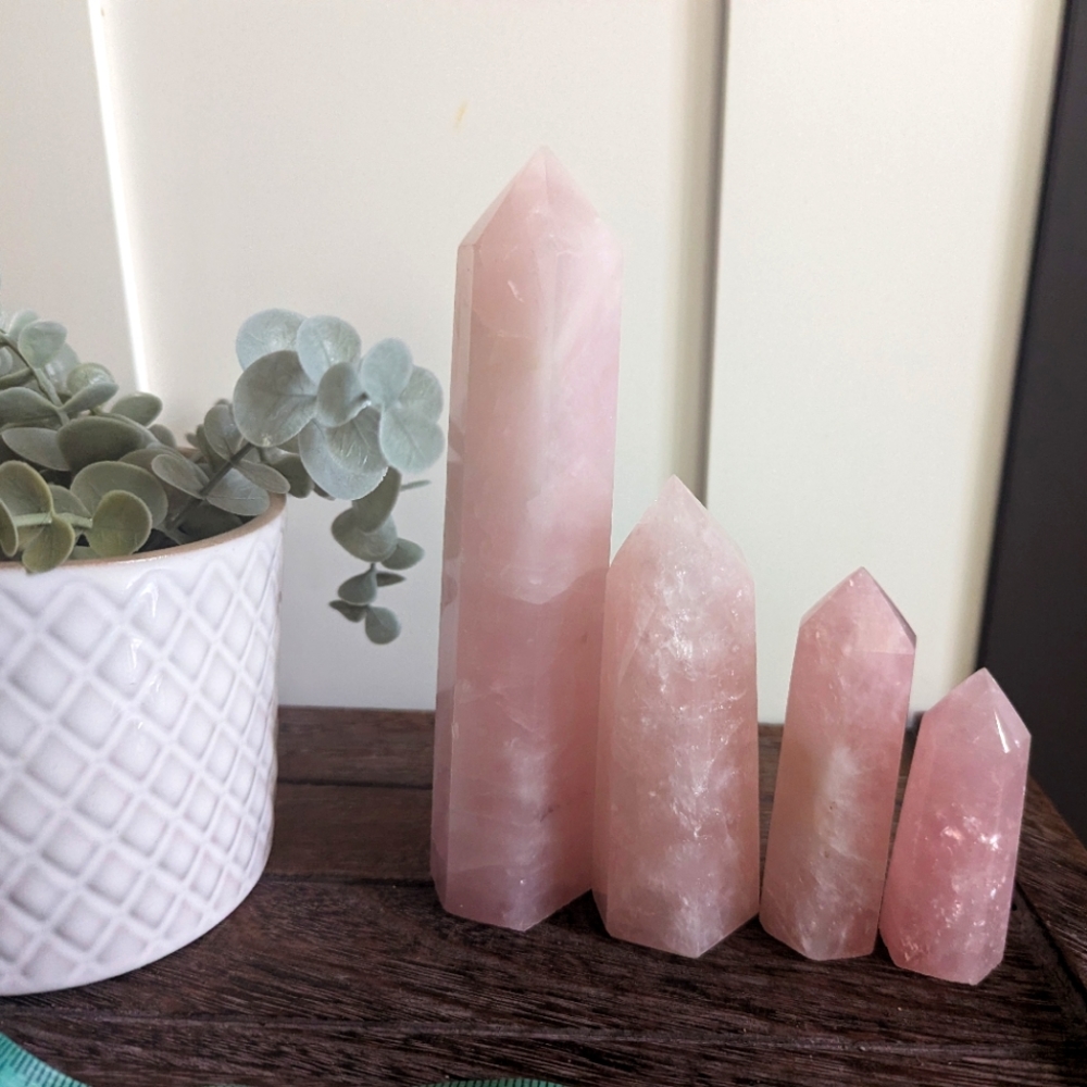 Rose quartz towers set